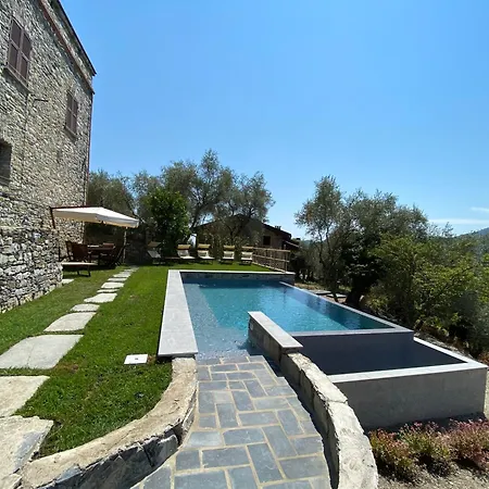 Exclusive Romantic Escape Between Cinque Terre And Portofino, Offering Complete Privacy And A Private Infinity Pool Вилла