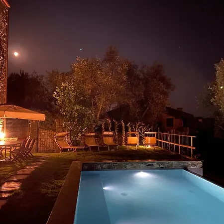 Exclusive Romantic Escape Between Cinque Terre And Portofino, Offering Complete Privacy And A Private Infinity Pool Вилла