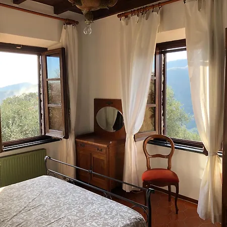 Exclusive Romantic Escape Between Cinque Terre And Portofino, Offering Complete Privacy And A Private Infinity Pool Leivi